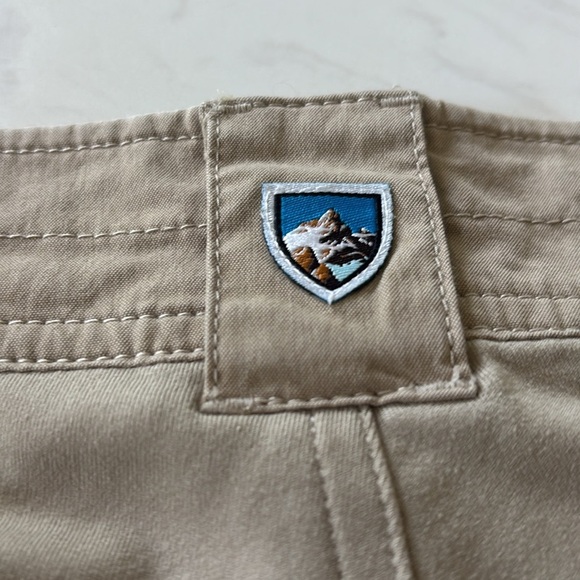 Kuhl Tan Flat Front Shorts Versatile Casual Wear - Picture 4 of 4